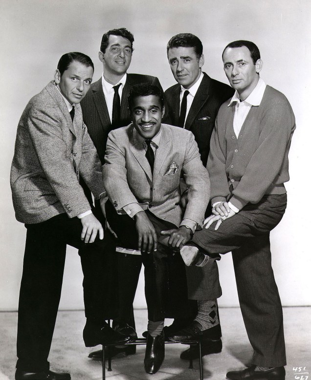 Da esquerda para a direita: Frank Sinatra, Dean Martin, Sammy Davis Jr., Peter Lawford e Joey Bishop da banda Rat Pack