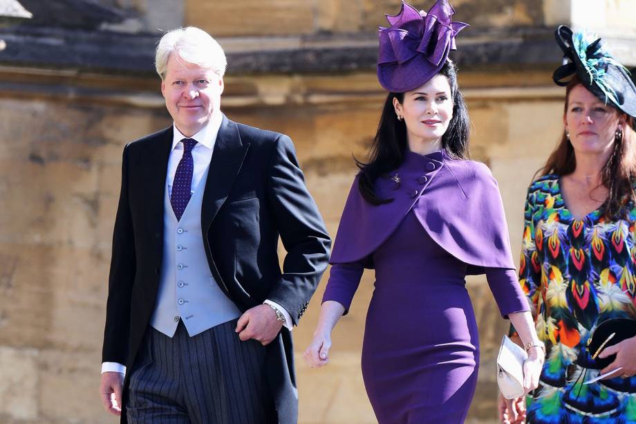 Karen Spencer ao lado de seu marido, Charles Spencer, irmão da princesa Diana