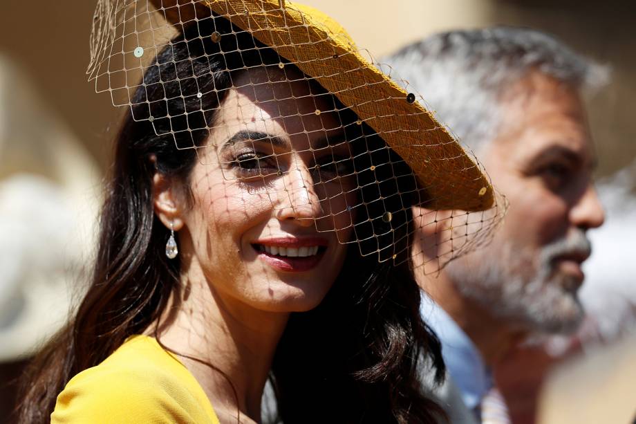 Amal Clooney ao lado do marido, George Clooney