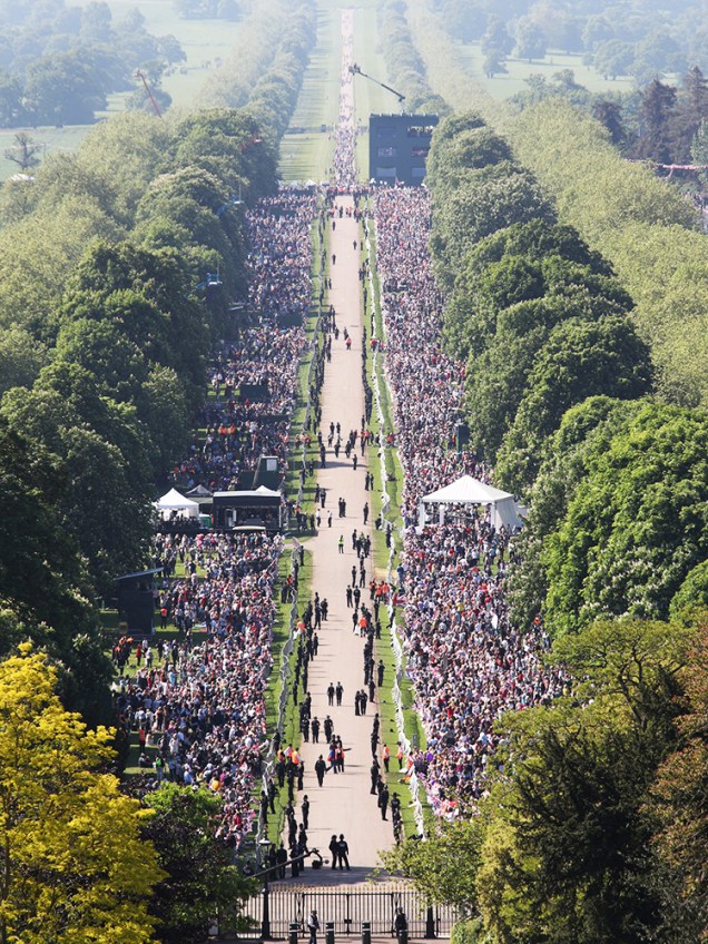 Vista aérea da Long Walk, em frente ao Castelo de Windsor, antes do casamento entre o príncipe Harry e a atriz Meghan Markle - 19/05/2018