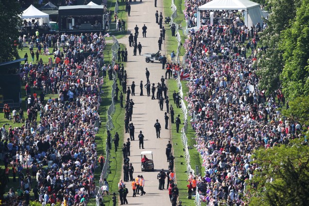 Vista aérea da Long Walk,em frente ao Castelo de Windsor, antes do casamento entre o príncipe Harry e a atriz Meghan Markle - 19/05/2018