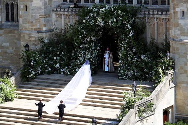 Meghan Markle entra na Capela de São Jorge, em Windsor - 19/05/2018 Meghan Markle entra na Capela de São Jorge, em Windsor - 19/05/2018