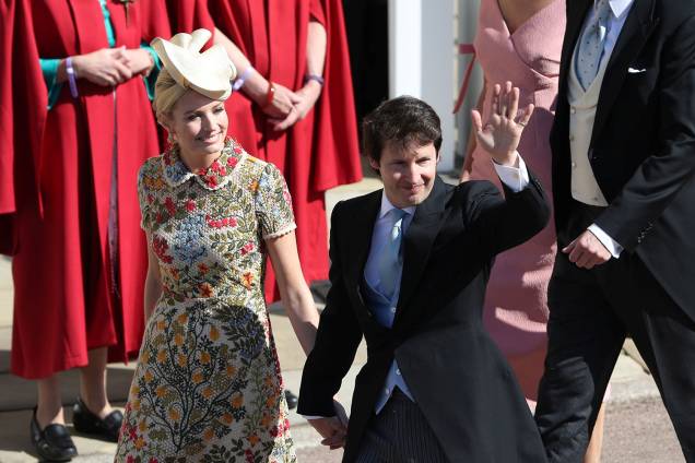 Sofia Wellesley e James Blunt chegam em Windsor para participar de cerimônia de casamento entre Harry e Meghan Markle - 19/05/2018 Sofia Wellesley e James Blunt chegam em Windsor para participar de cerimônia de casamento entre Harry e Meghan Markle - 19/05/2018