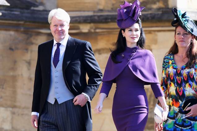 Charles Spencer, irmão da princesa Diana, e Karen Spencer, chegam ao Castelo de Windsor para participar de cerimônia de casamento entre Harry e Meghan Markle - 19/05/2018