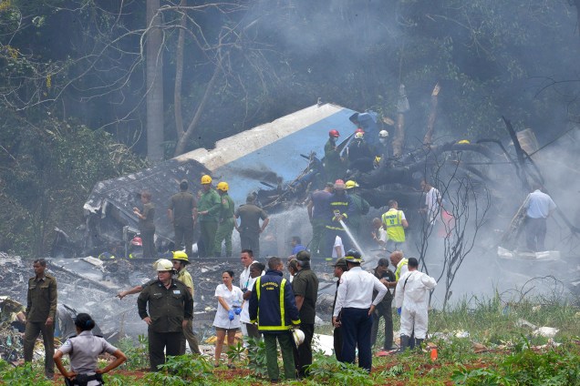 Avião cai logo após a decolagem no Aeroporto Internacional José Martí, em Havana - 18/05/2018
