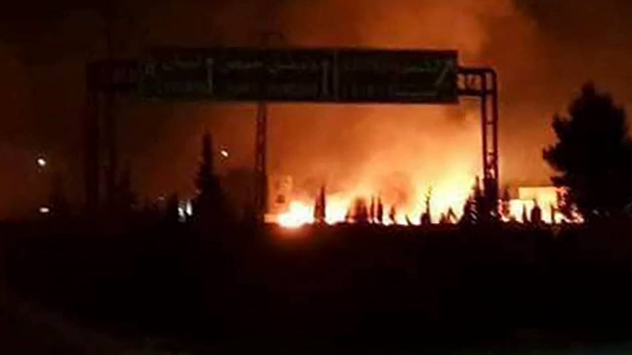 Israel bombardeia posto militar na Síria