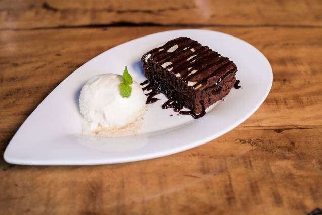 <span>El Negro: brownie de chocolate como opção de sobremesa</span> <span>El Negro: brownie de chocolate como opção de sobremesa</span>