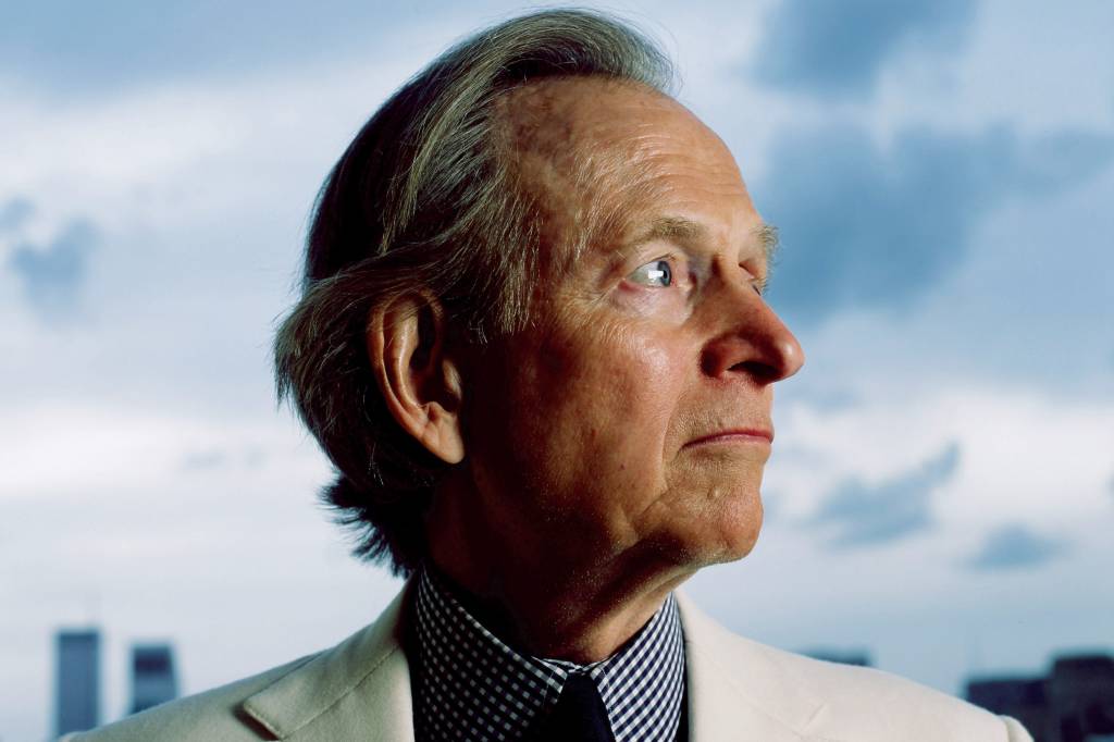 O escritor e jornalista Tom Wolfe O escritor e jornalista Tom Wolfe