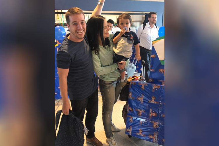 Passageiros de voo da Azul ganham TVs das Casas Bahia