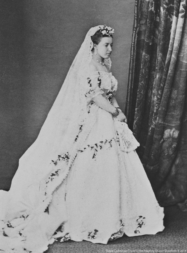 Princesa Helena em seu casamento com o príncipe Christian de Eslésvico-Holsácia, em 1866