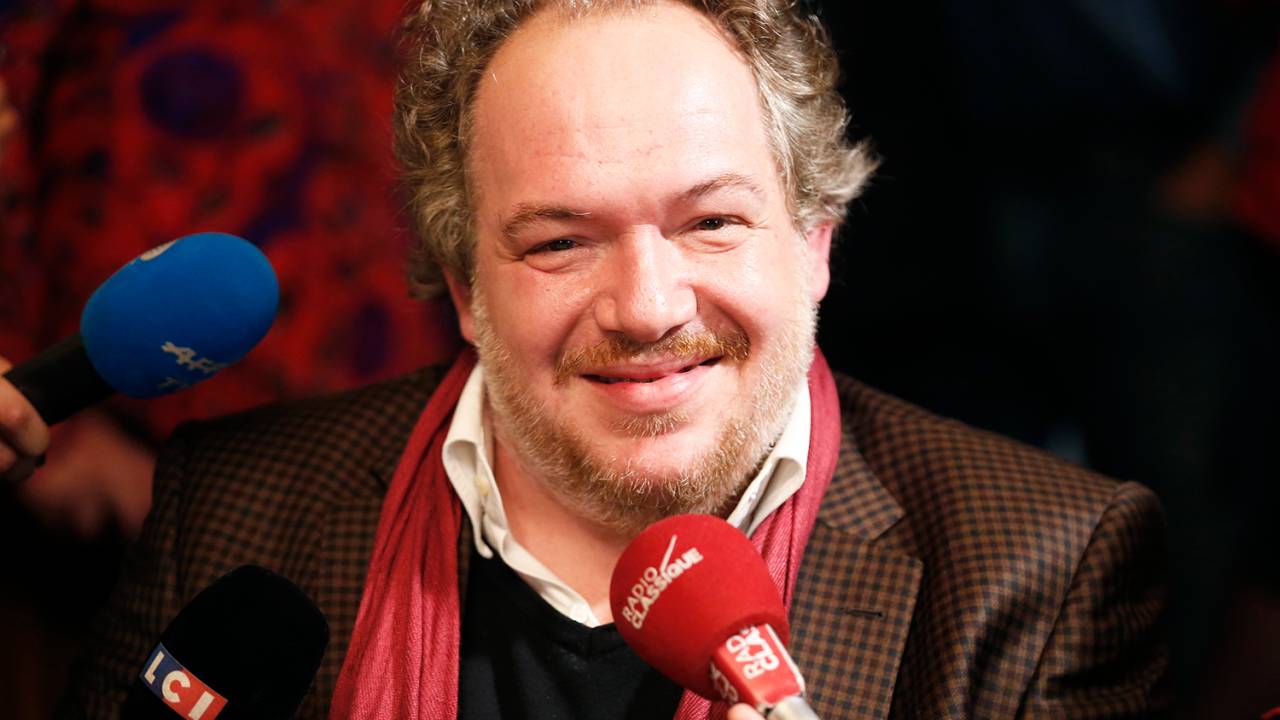 O escritor francês Mathias Enard concede entrevista para jornalistas - 03/11/2015