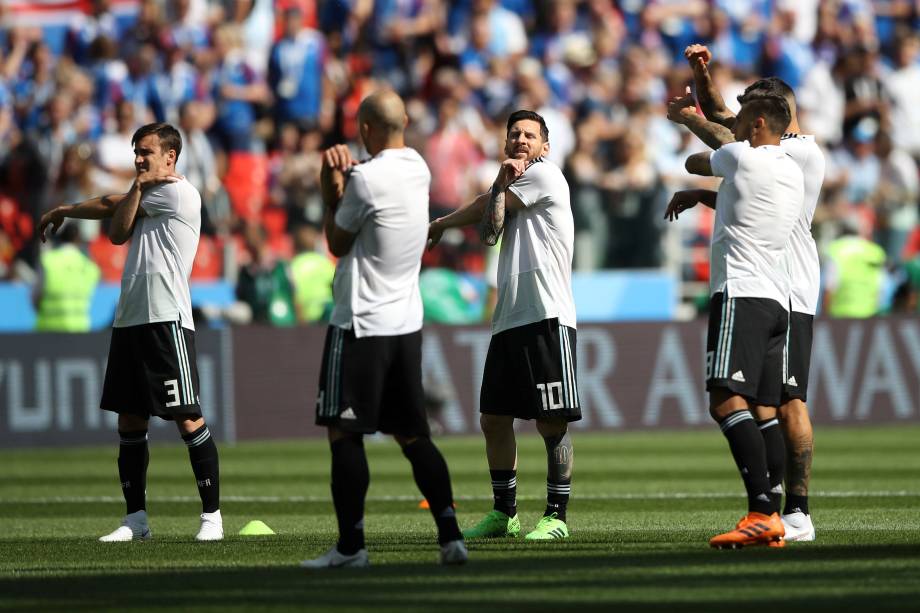 Seleção da Argentina faz aquecimento antes da partida contra a Islândia no estádio Spartak em Moscou - 16/05/2018