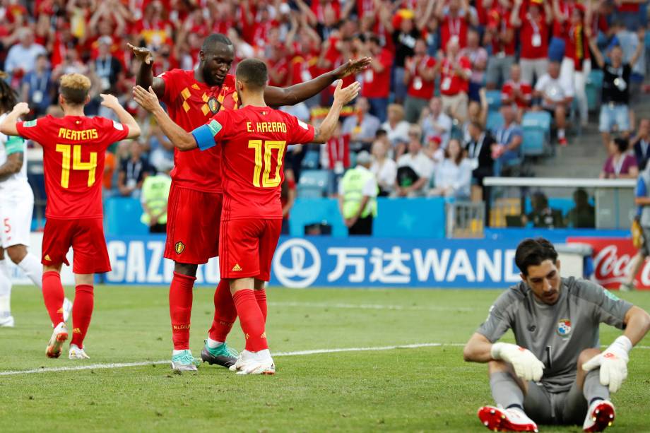 Jogadores da Bélgica comemoram o gol Romelu Lukaku na vitória sobre o Panamá em Sochi - 18/06/2018