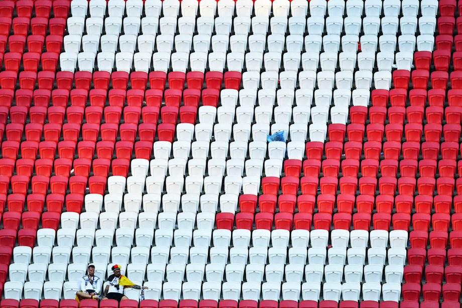 Torcedores lamentam após a Alemanha ser derrotada pela Coreia do Sul por 2 a 0, sendo eliminada na fase de grupos do Mundial - 27/06/2018