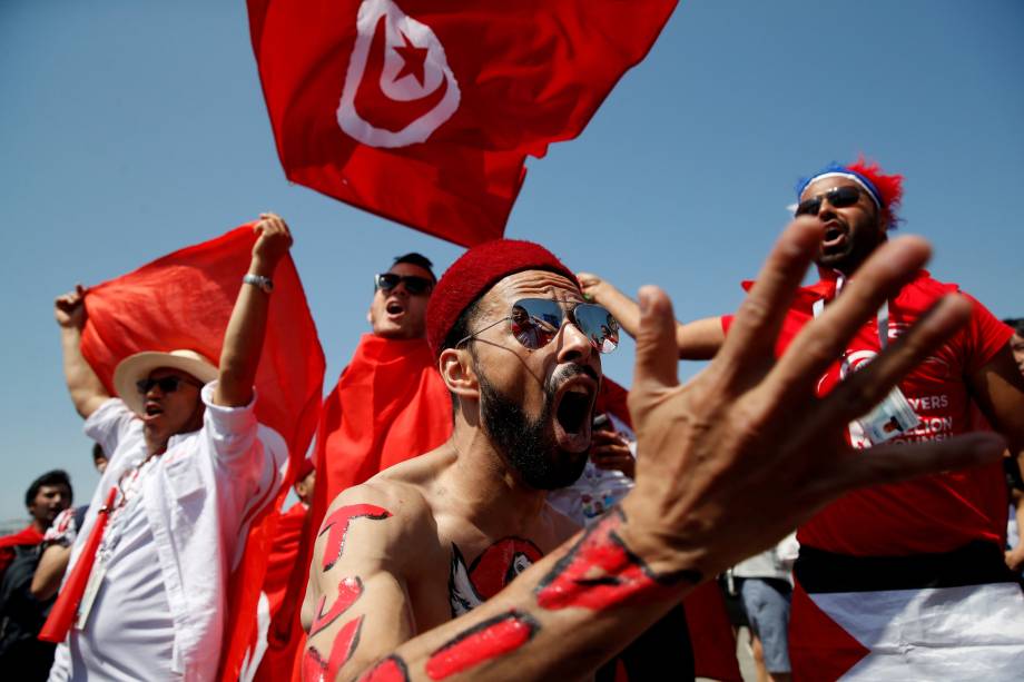 Torcedores tunisianos antes de partida contra a Bélgica, em Moscou. A equipe africana acabou sendo derrotada por 5 a 2 - 23/06/2018