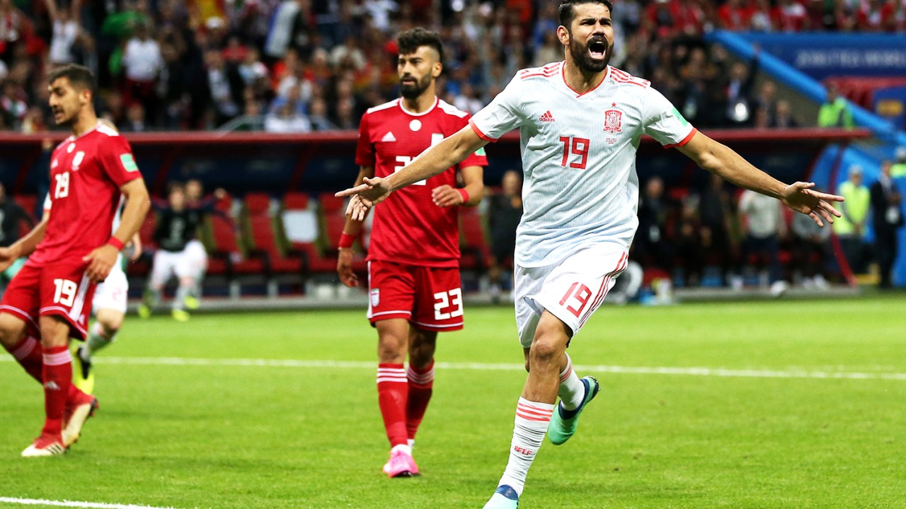 Diego Costa, da Espanha, comemora após marcar gol contra o Irã, em partida válida pelo grupo B da Copa do Mundo, realizada na Arena Kazan - 20/06/2018