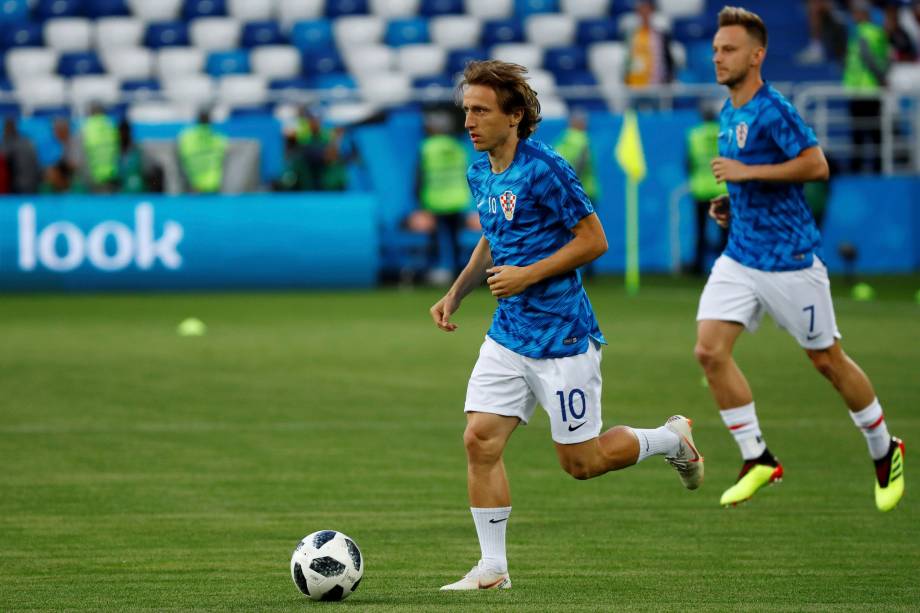 O croata Luka Modric durante o aquecimento da partida contra a Nigéria, válida pelo Grupo D da Copa do Mundo Rússia 2018