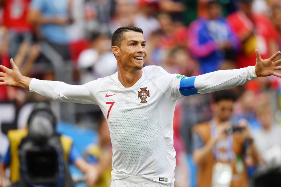 Cristiano Ronaldo comemora após marcar o primeiro gol de Portugal na partida contra o Marrocos, no estádio Luzhniki em Moscou - 20/06/2018