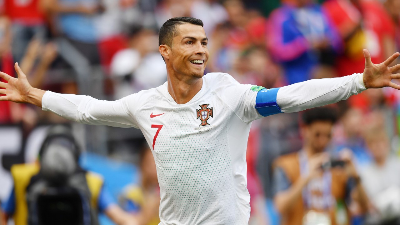 Cristiano Ronaldo comemora após marcar o primeiro gol de Portugal na partida contra o Marrocos, no estádio Luzhniki em Moscou - 20/06/2018