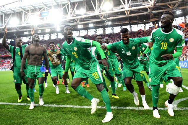 Jogadores do Senegal comemoram após a vitória sobre a Polônia na fase de grupos - 19/06/2018