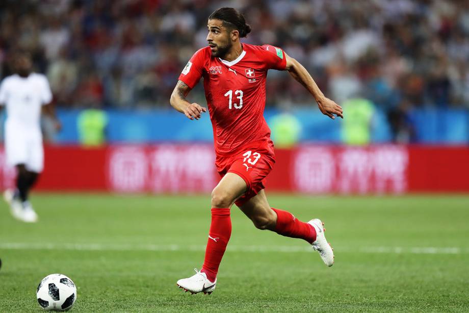 Ricardo Rodriguez da Suíça durante partida contra a Costa Rica - 27/06/2018