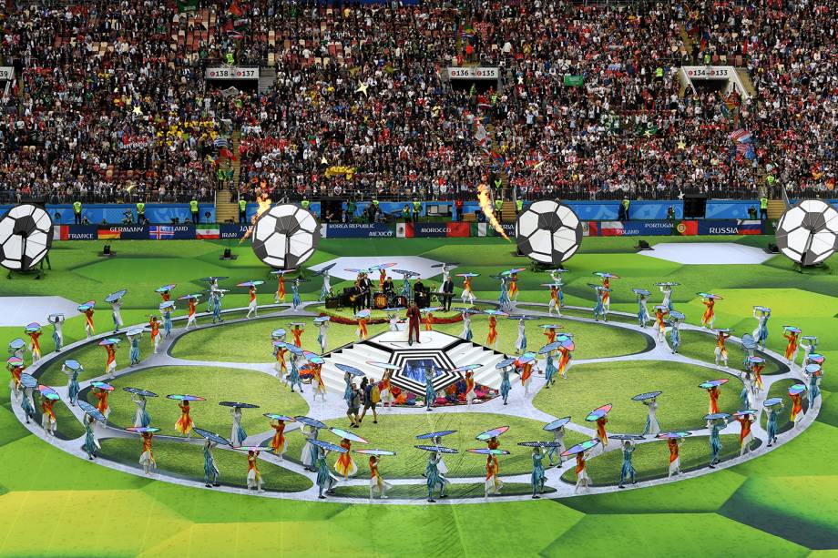 Performance artística durante a abertura da Copa do Mundo FIFA 2018 - 14/06/2018