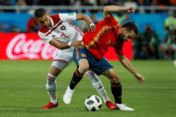 Copa: Espanha decepciona, empata com Marrocos, mas se ...