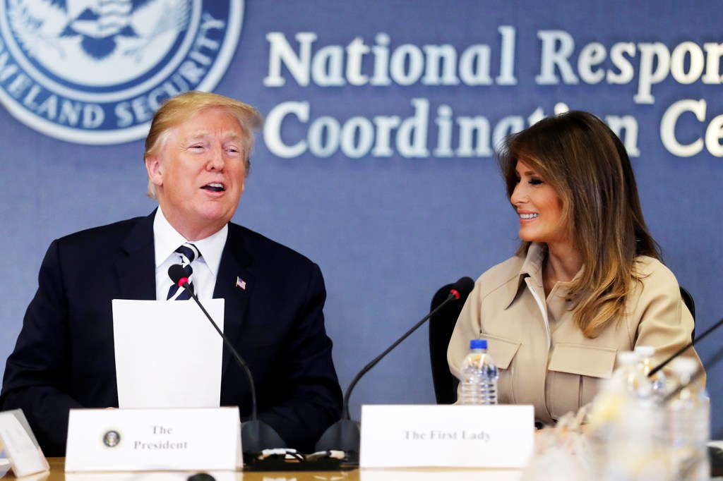 O presidente dos Estado Unidos, Donald Trump, e a primeira-dama Melania Trump durante evento na Agência Federal de Gestão de Emergências (FEMA), em Washington - 06/06/2018