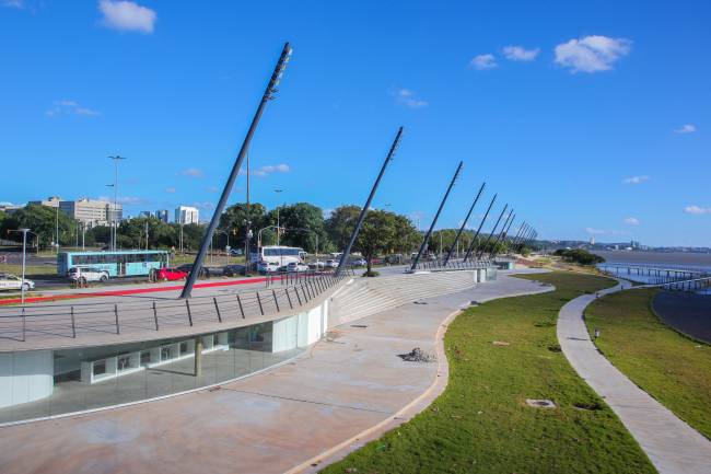 Cartao Postal De Porto Alegre E Reaberto Apos Revitalizacao Veja