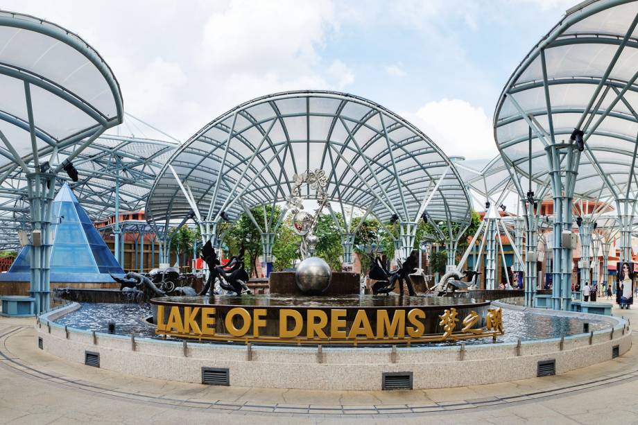 Fonte 'Lake of Dreams' na ilha de Sentosa