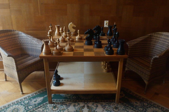 4. Tabuleiro e peças de xadrez megalômanos de Stálin