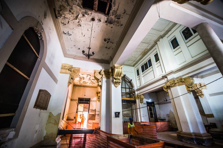 Escavação abaixo da Capela de Santa Luzia, no Hospital Matarazzo, que será transformado no complexo Cidade Matarazzo Escavação abaixo da Capela de Santa Luzia, no Hospital Matarazzo, que será transformado no complexo Cidade Matarazzo