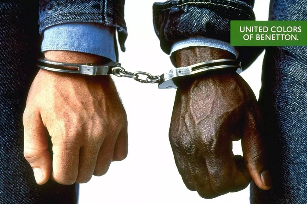 As campanhas mais controversas de Oliviero Toscani para a Benetton A realização de uma das primeiras e menos reverberadas campanhas, sobre o racismo, de Oliviero Toscani