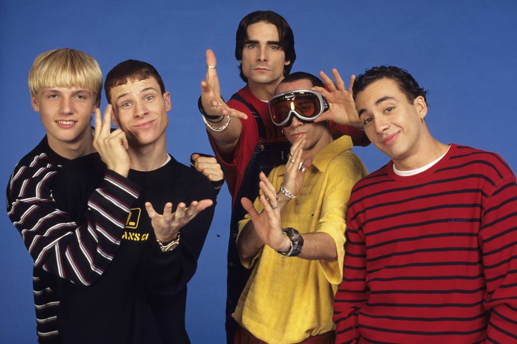 Nick Carter, Brian Littrell, A.J McLean, Kevin Richardson e Howie Dorough: os integrantes da boyband Backstreet Boys, em foto de 1997