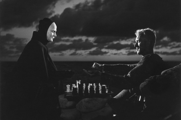 Max von Sydow e Bengt Ekerot no filme 'O Sétimo Selo' (1957)