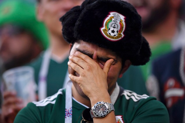 Torcedor do México reage durante a partida do Grupo F, contra a Suécia, na Arena Ecaterimburgo - 27/06/2018