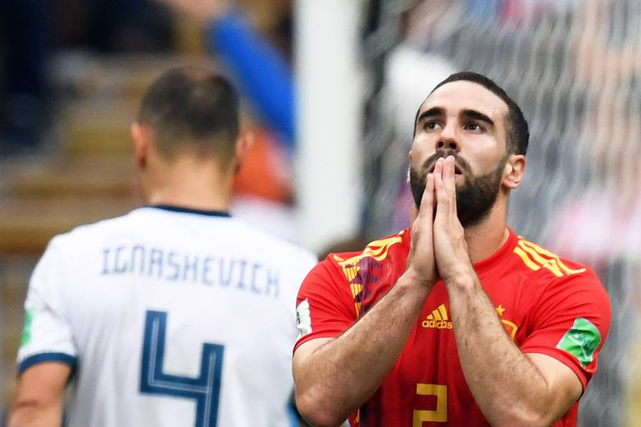 Dani Carvajal, jogador da Espanha, lamenta após chance perdida durante partida contra a Rússia, válida pelas oitavas de final da Copa do Mundo, realizada no Estádio Lujniki. Os europeus foram eliminados da competição após disputa nas penalidades máximas - 01/07/2018