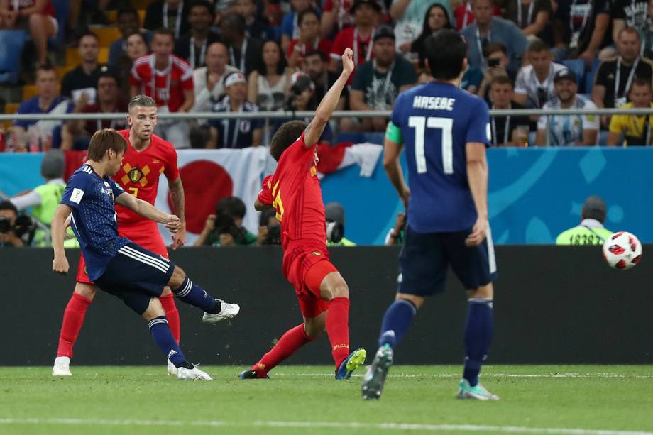 Takashi Inui do Japão marca segundo gol em partida contra a Bélgica - 02/07/2018