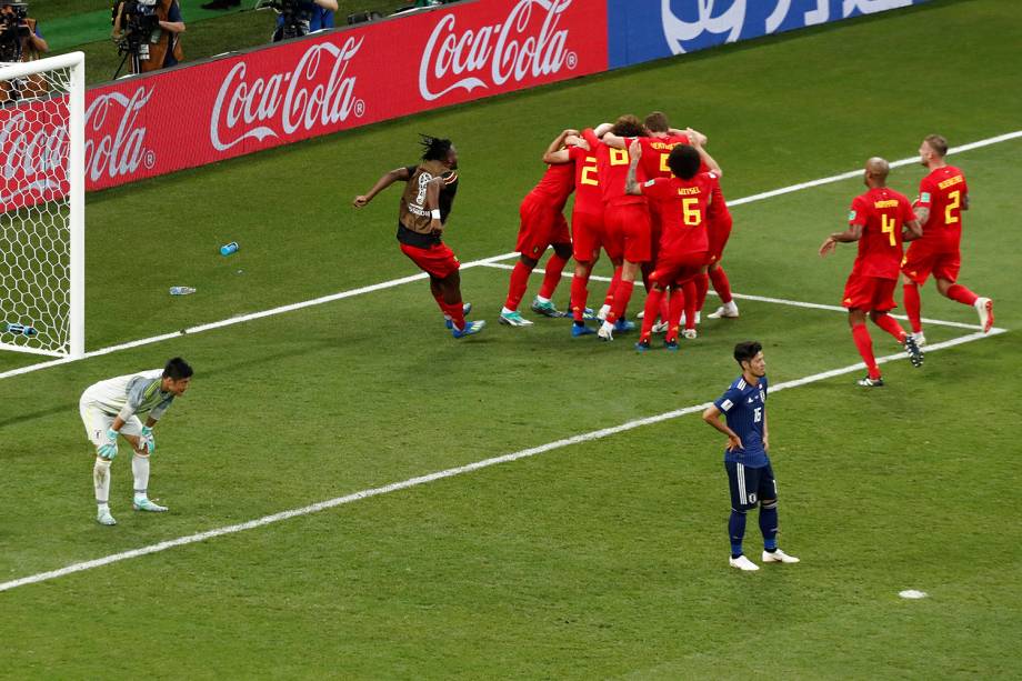 Seleção belga comemora terceiro gol em partida contra o Japão na Arena Rostov - 02/07/2018