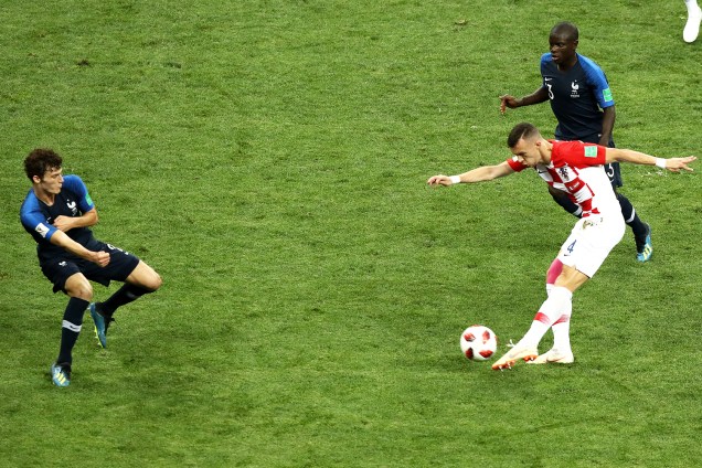 Ivan Perisic marca o gol de empate para a Croácia, em partida contra a França, válida pela final da Copa do Mundo - 15/07/2018