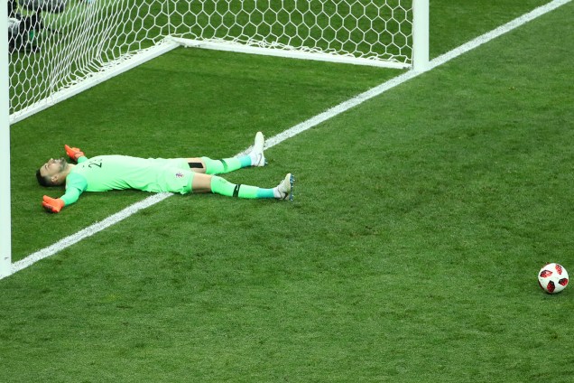 Danijel Subasic da Croácia reage após Paul Pogba marcar terceiro gol da França na Final da Copa do Mundo 2018 - 15/07/2018