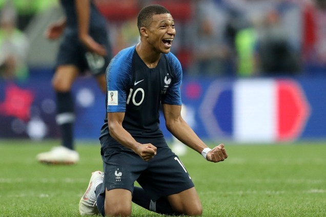 Kylian Mbappe comemora vitória francesa na Final da Copa do Mundo 2018 - 15/07/2018