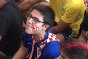 Torcedor acompanha a final da Copa do Mundo, entre Croácia e França, na Croatia Sacra Paulistana, no Jabaquara, em São Paulo