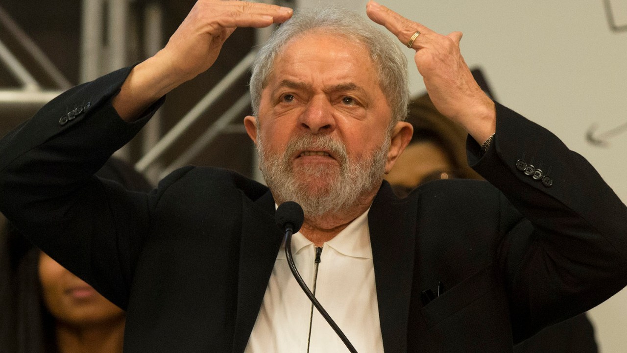 Lula solto: Desembargador do TRF-4 manda soltar Lula