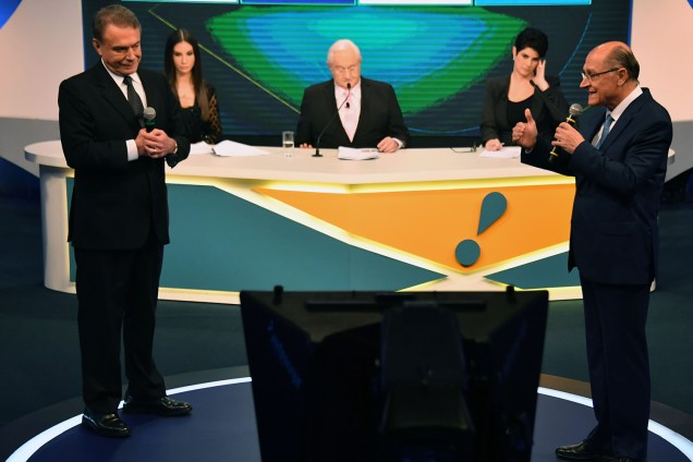Os candidatos Álvaro Dias (Podemos) e Geraldo Alckmin (PSDB), durante debate presidencial realizado pela RedeTV! - 17/08/2018