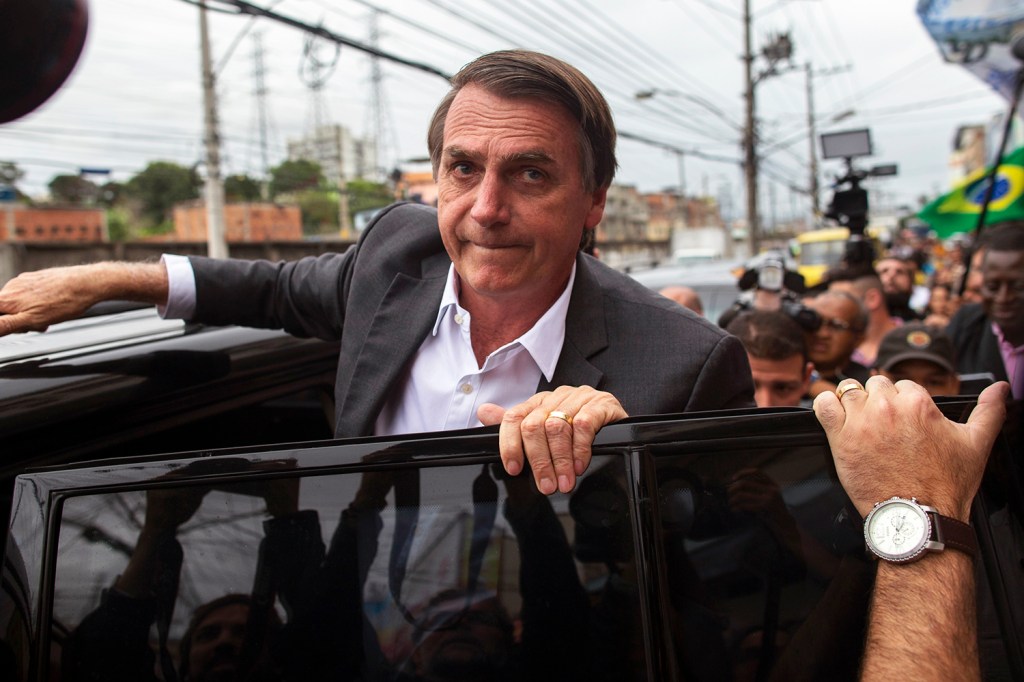 Em 2018, Bolsonaro fez campanha informal e agora será profissionalizada