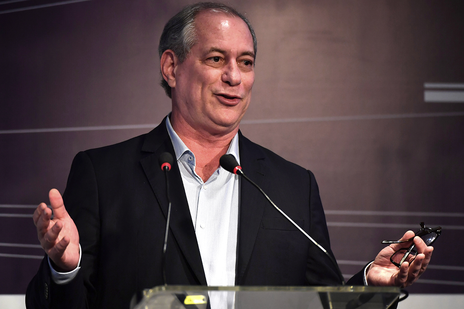 Ciro considera d lar alto estimulante e cogita manter cota o