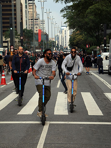 Ride testa patinetes elétricas em SP Ride testa patinetes elétricas em SP