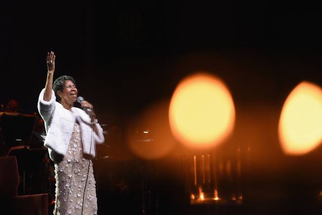 Aretha Franklin durante cerimônia do 25º aniversário da Elton John AIDS Foundation em Nova York em 2017
