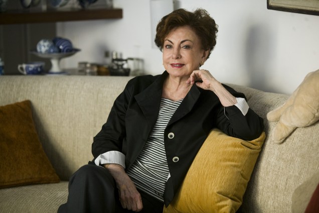 A atriz Beatriz Segall em retrato de 2011